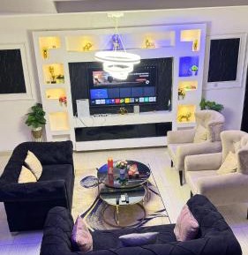 Four-Bedroom Luxury Apartment