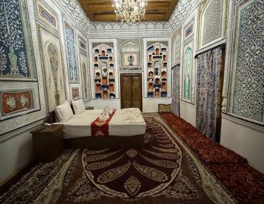 One-Bedroom Apartment with Terrace