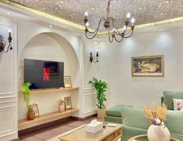 Two-Bedroom Deluxe Apartment with Garden View