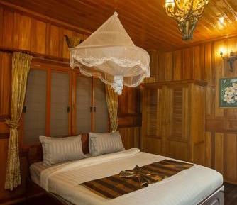 King Room with Balcony