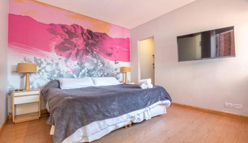 One-Bedroom Deluxe Apartment