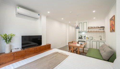 Studio with Spa Bath