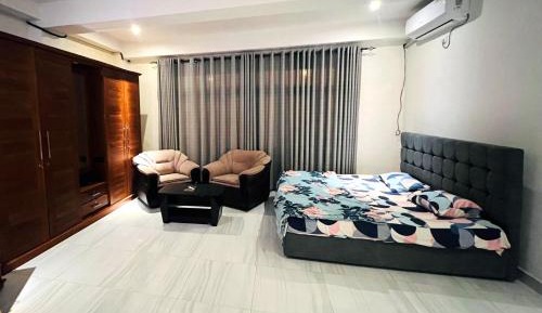 Deluxe Double Room (2 Adults + 1 Child)