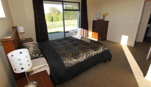 Queen Room with Balcony