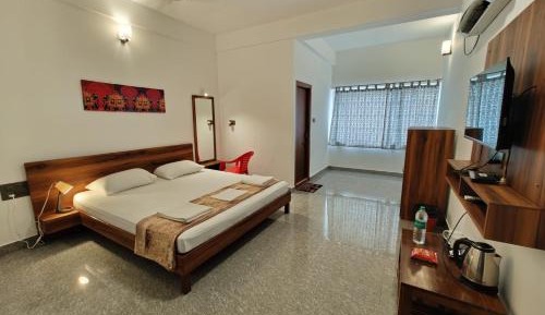 Standard King Room