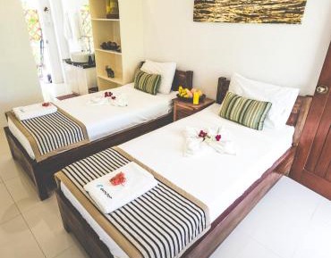 Standard Twin Room with Garden View