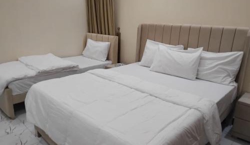 Economy Triple Room