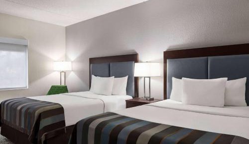 Queen Room with Two Queen Beds - Non-Smoking