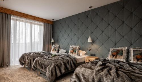 Deluxe Family Room