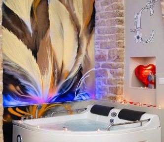 King Room with Spa Bath