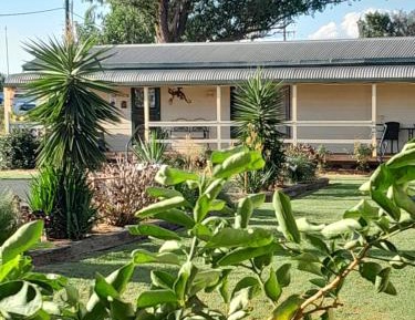 Queen Room with Garden View