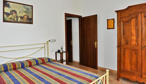 Deluxe One-Bedroom Apartment with Garden View