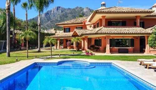 Villa