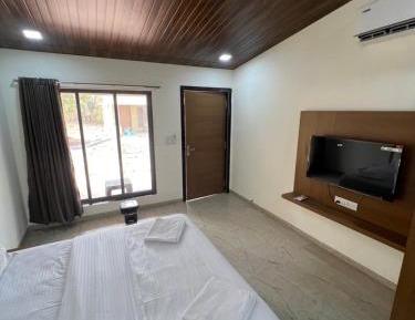 Deluxe Single Room with Balcony