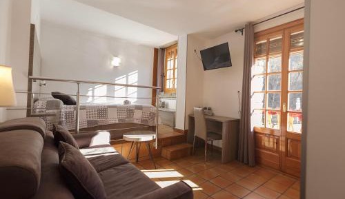 Junior Suite with Balcony