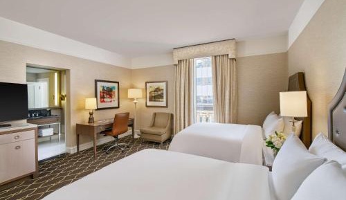 Deluxe Double Room with Two Double Beds and City or Courtyard View
