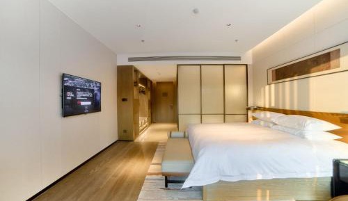 Executive Double Room with Lake View