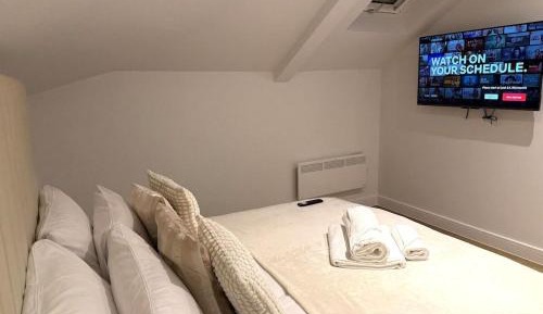 Three-Bedroom Loft Apartment