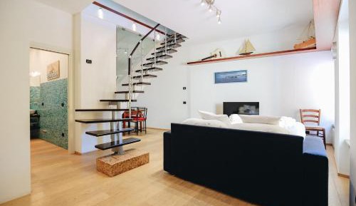 Two-Bedroom Deluxe Apartment
