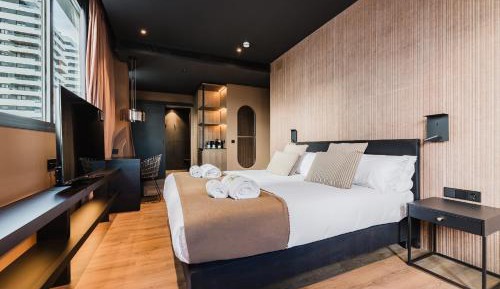 Junior Suite with Balcony