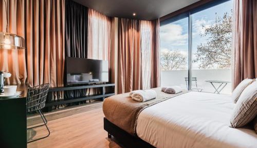 Superior Double Room with Balcony