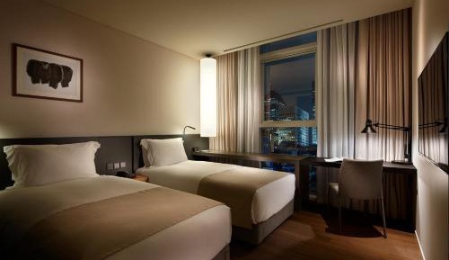 Standard Twin Room with City View