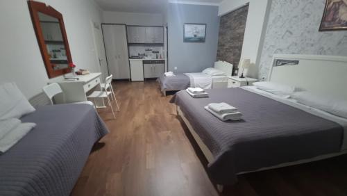 Quadruple Room with Sea View