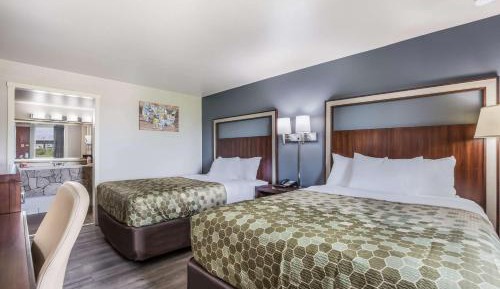 Standard Queen Room with Two Queen Beds - Non-Smoking