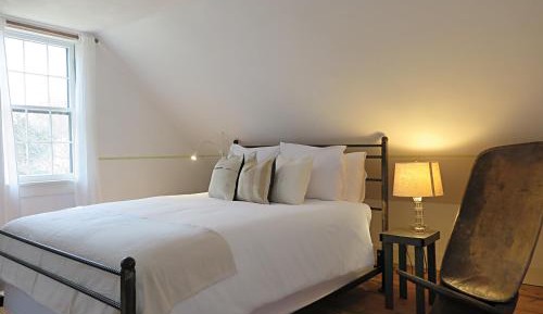 Room #1165390004