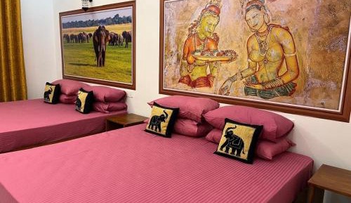Deluxe Family Room