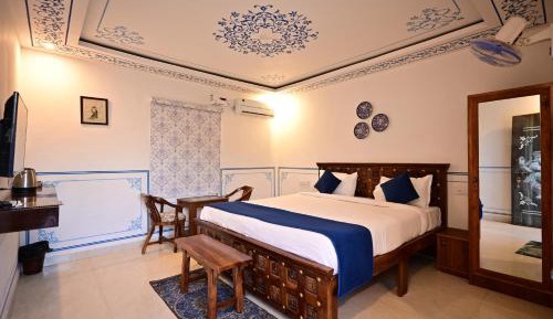 Double Room with Mountain View
