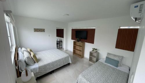 Apartment with Pool View 