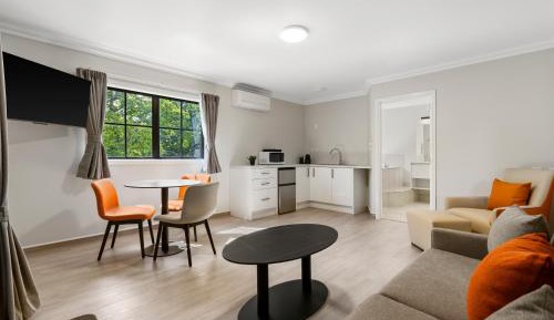 One-Bedroom Suite