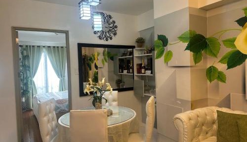 Deluxe Two-Bedroom Apartment with Garden View