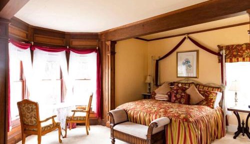 Bessie Strauss Room - King Room with Ocean View