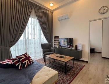 Three-Bedroom Apartment with View