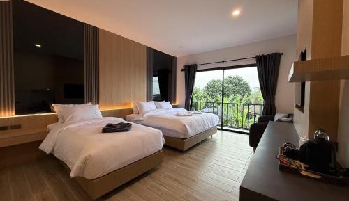 Deluxe Family Room