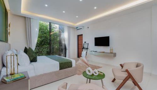 Deluxe Queen Room