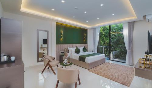 Deluxe King Room
