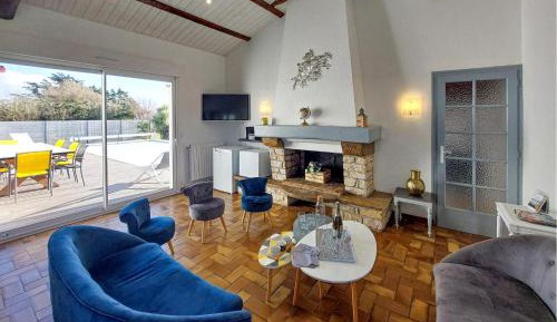 Four-Bedroom Holiday Home