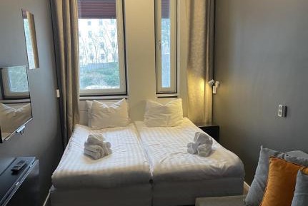 Compact Double Room with Private Bathroom Outside Room in Hall