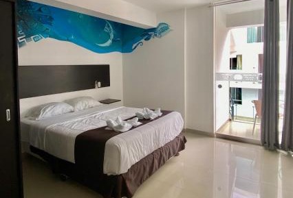 Suite with Pool View