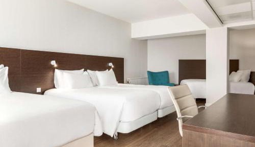 Family Quadruple Room (3 Adults + 1 Child)