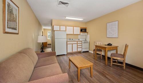 One-Bedroom Suite