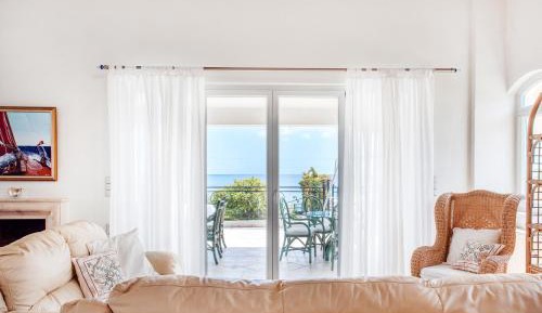 Villa - Beach Front