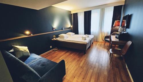 Double/Twin Room with Sofa Bed