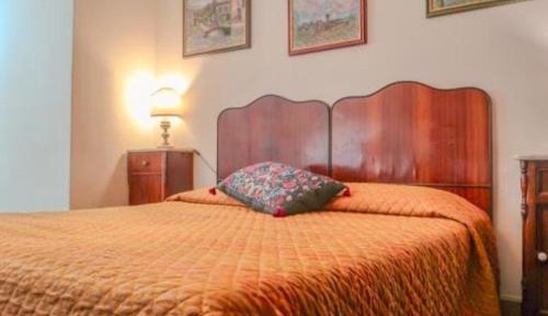Twin Room with Bathroom
