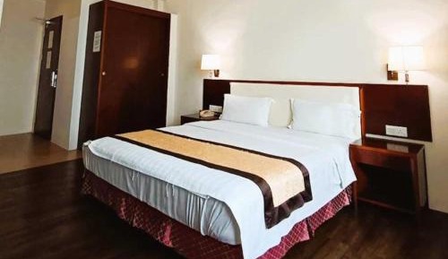 Standard King Room