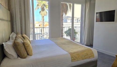 Superior Double or Twin Room with Balcony