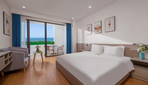 Double Room with Balcony and Sea View